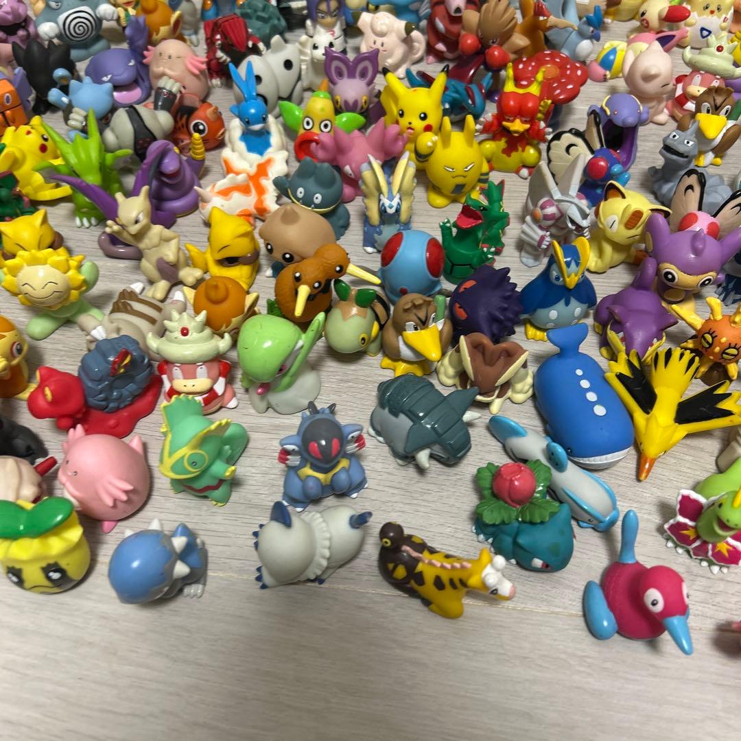 【希少品】ポケモンキッズ　ポケモン指人形豪華200個セット①
