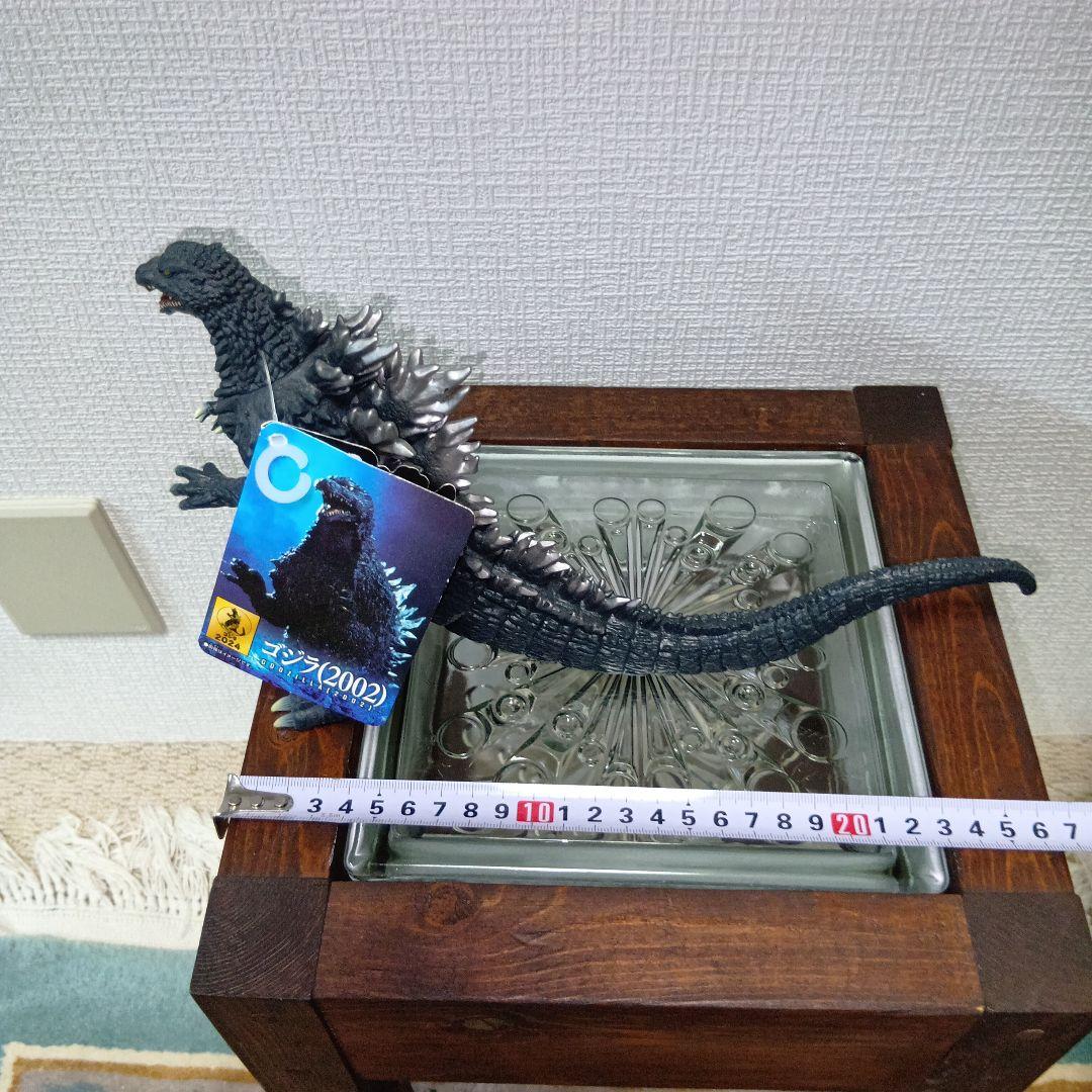 ゴジラ・キングギドラ フィギュア・リキュール激辛３点セット新品