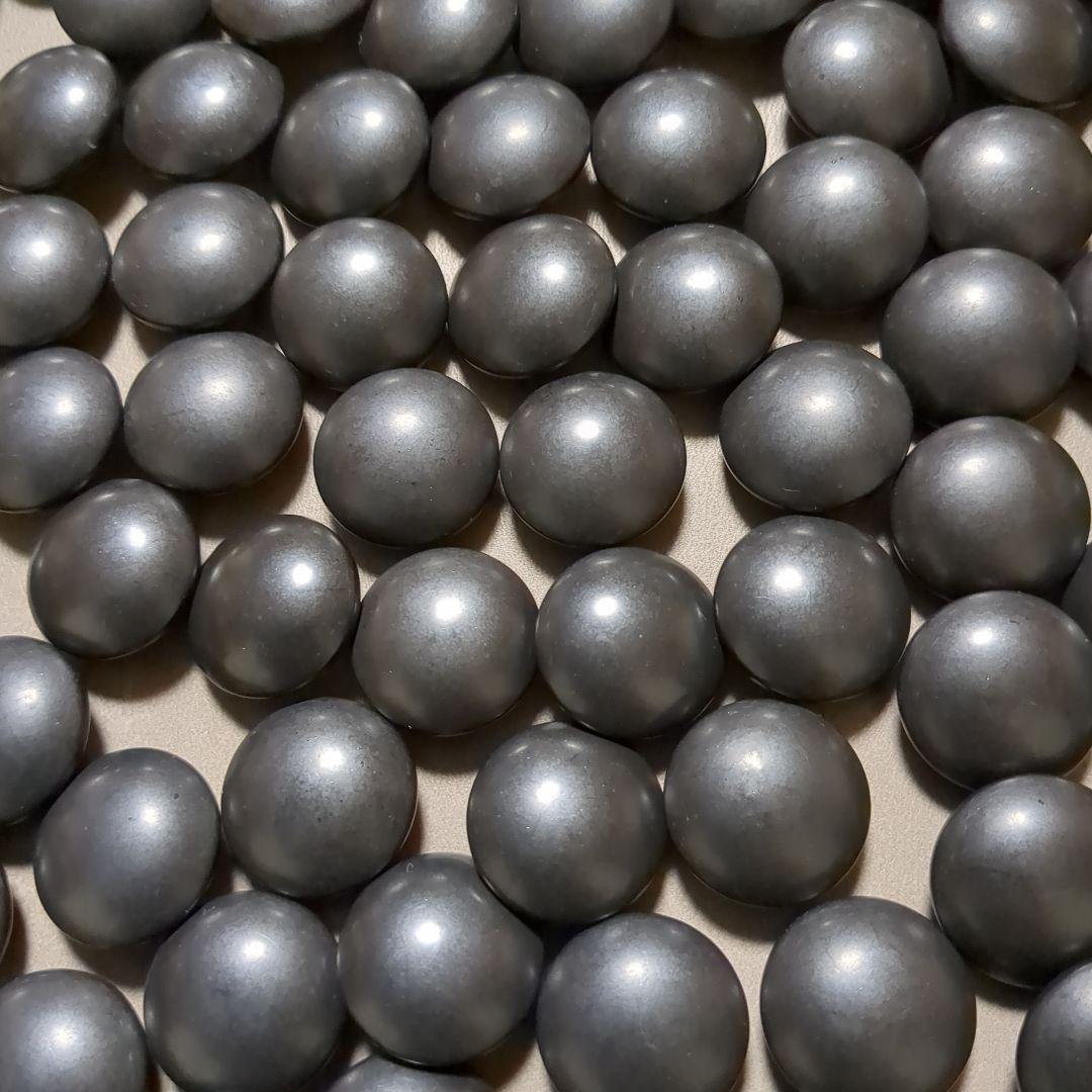 天然本蛤雪印38号・那智黒　高級碁石　碁笥付き　桐箱入り