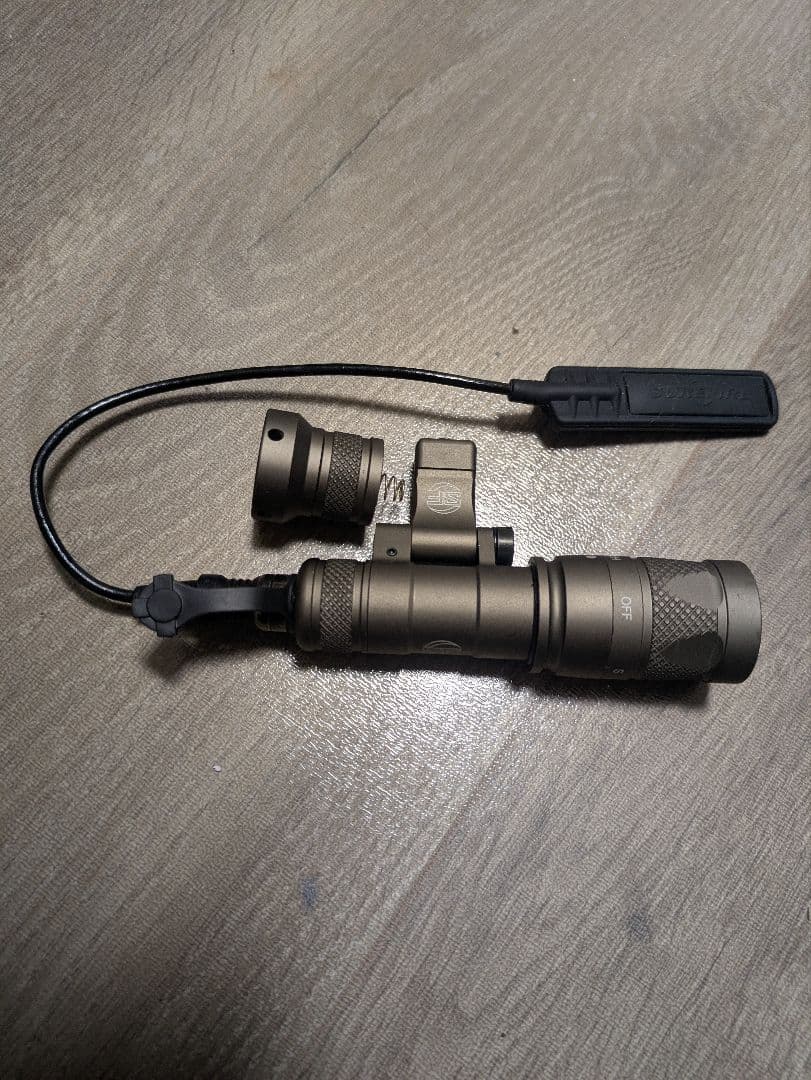 SUREFIRE レプリカ　300v タンカラー