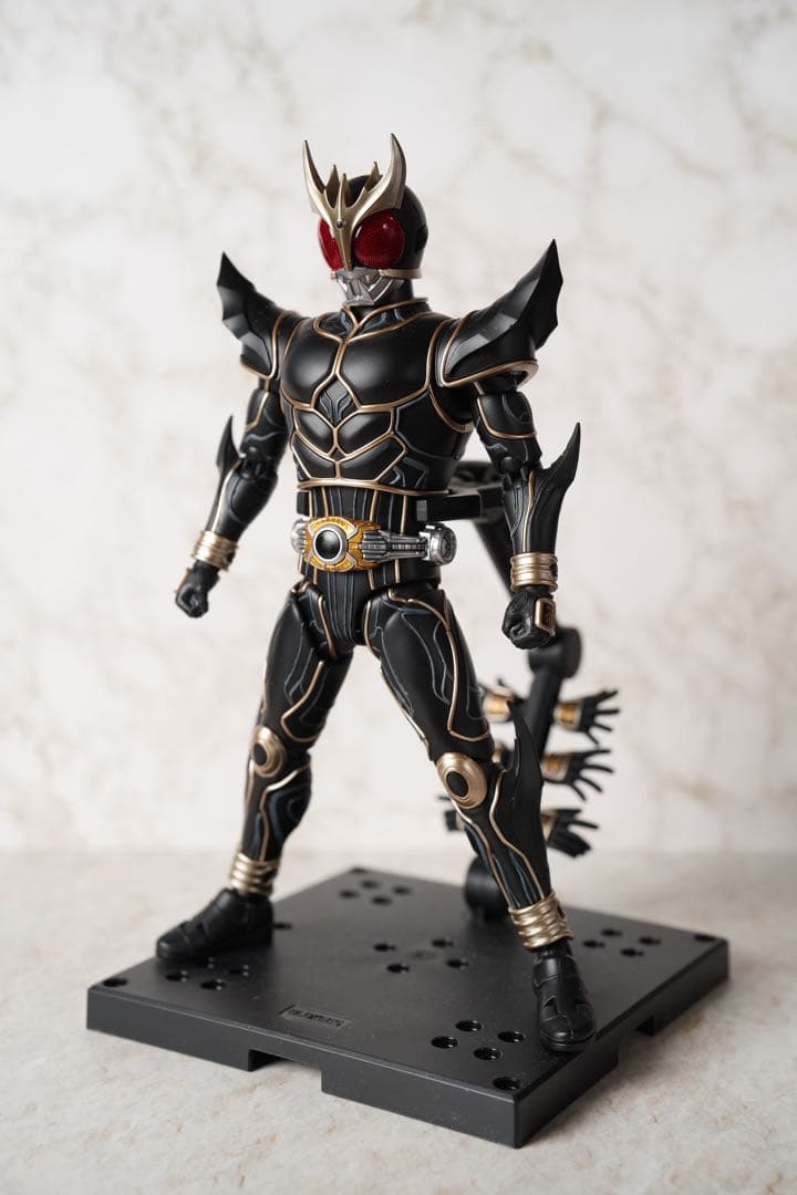 【塗装済完成品】　Blokees 仮面ライダークウガ　アルティメットフォーム