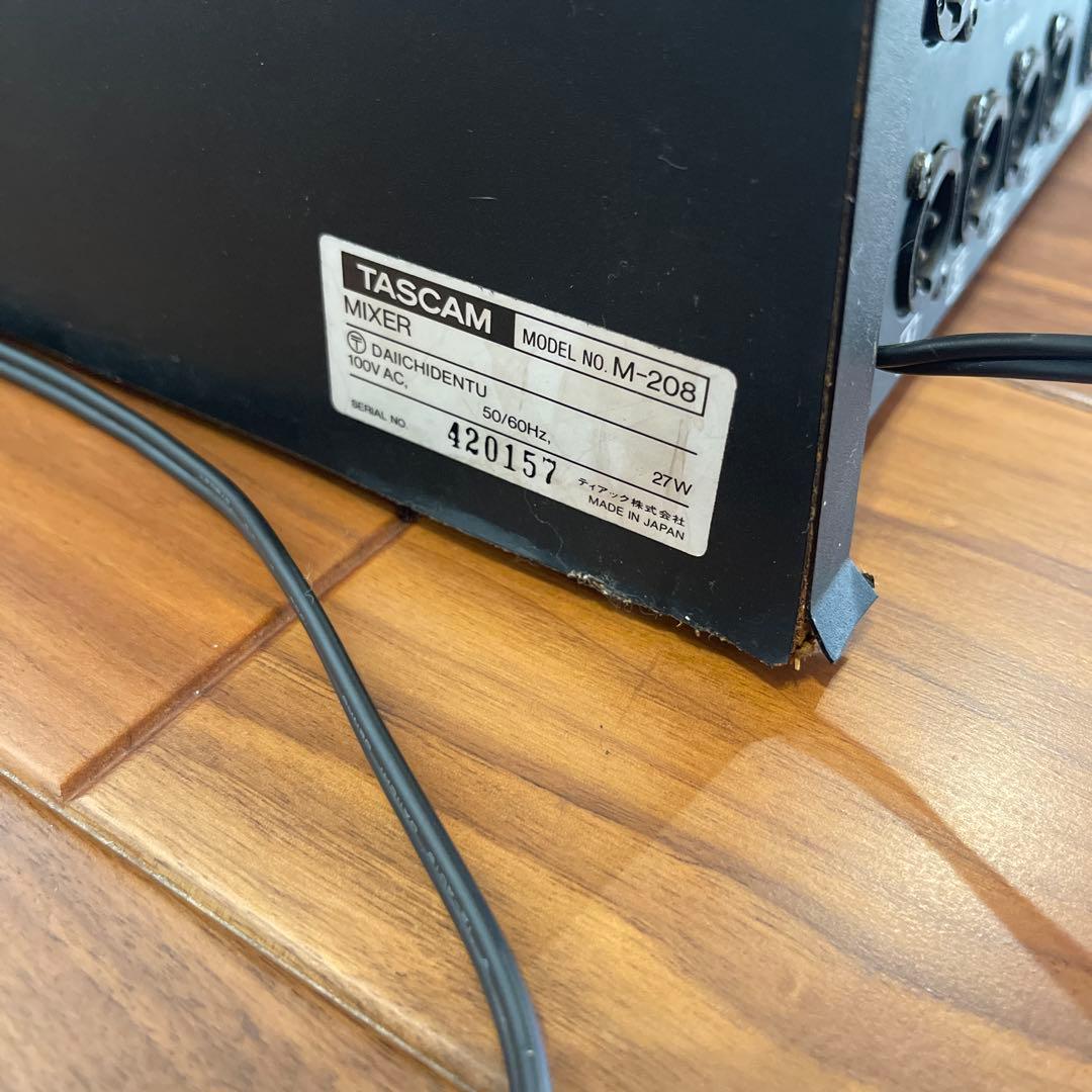 TASCAM M-208 アナログミキサー｜通電・メーター動作確認済／現状品