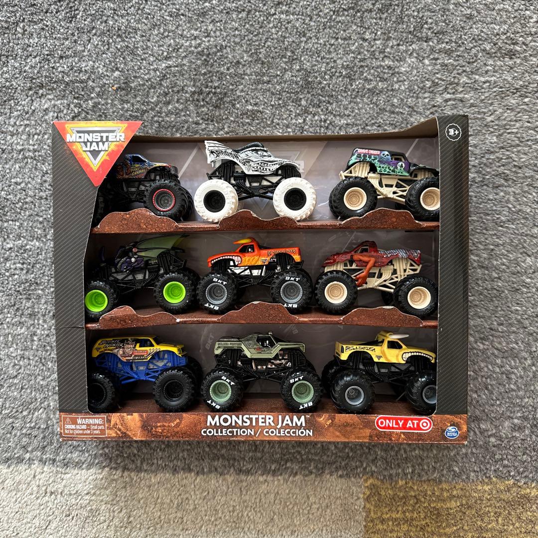 限定品: MONSTER JAM 9台セット