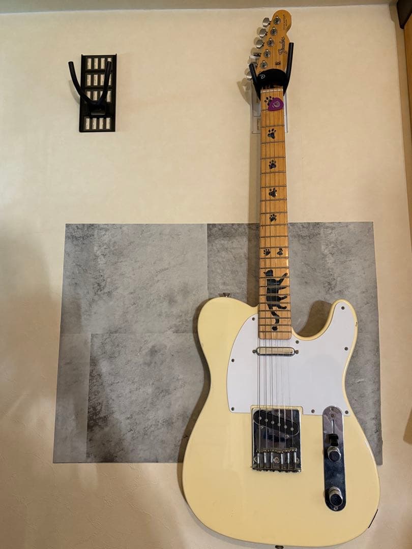 Fender Telecaster クリーム