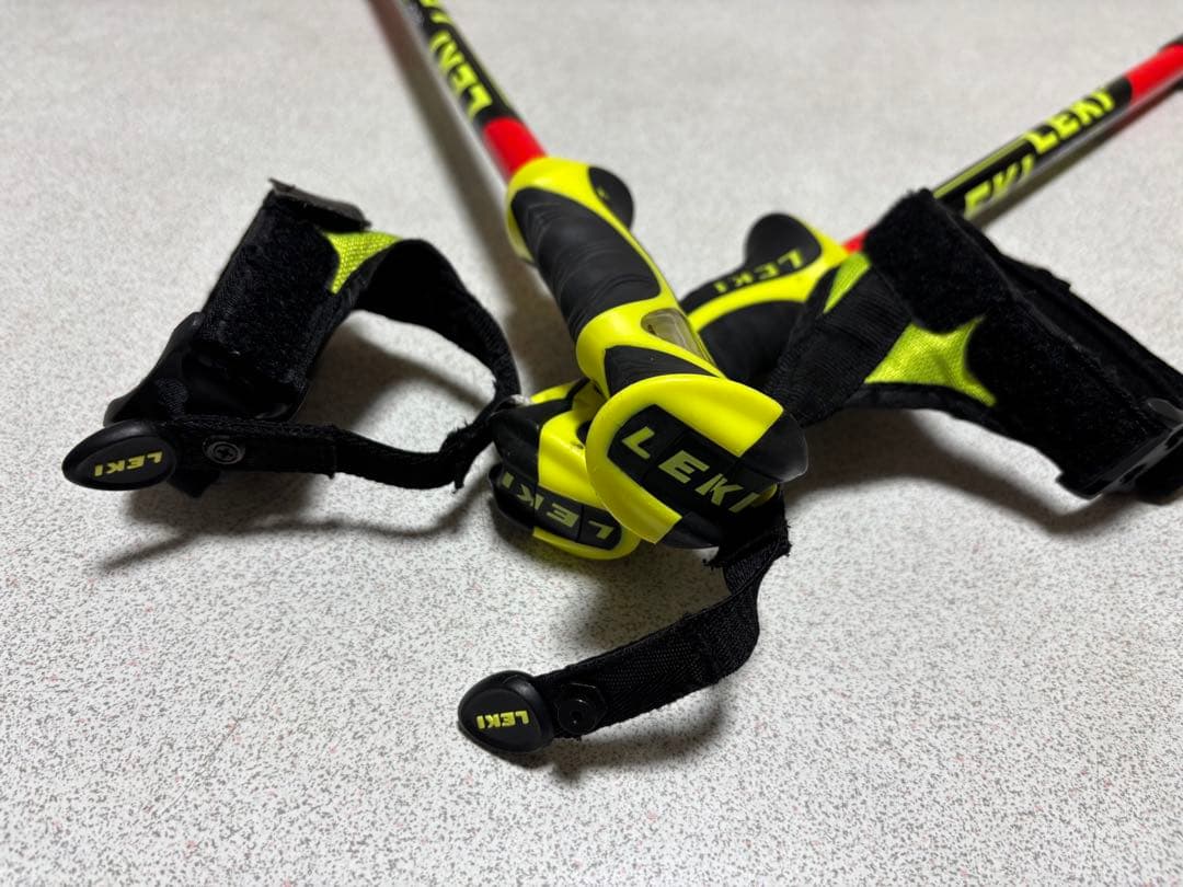 LEKI レキ　VENOM VARIO 3D ヴェノムバリオ　カーボン