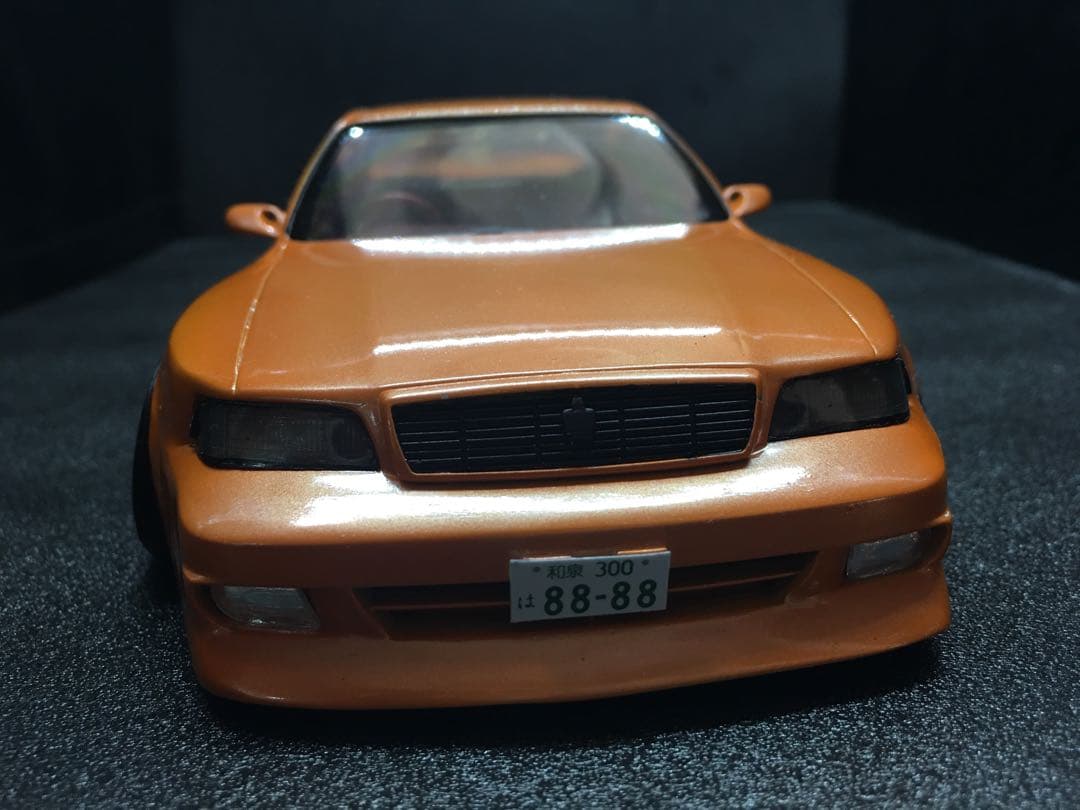 旧車プラモデル完成品アオシマクラウン１４マジェスタ