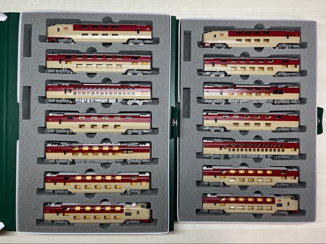 【売約済み 人】KATO 285系 サンライズEXP 0番台＋3000番台