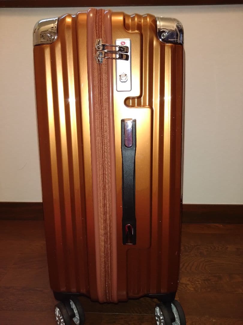 スーツケース60L 重量3.7kg