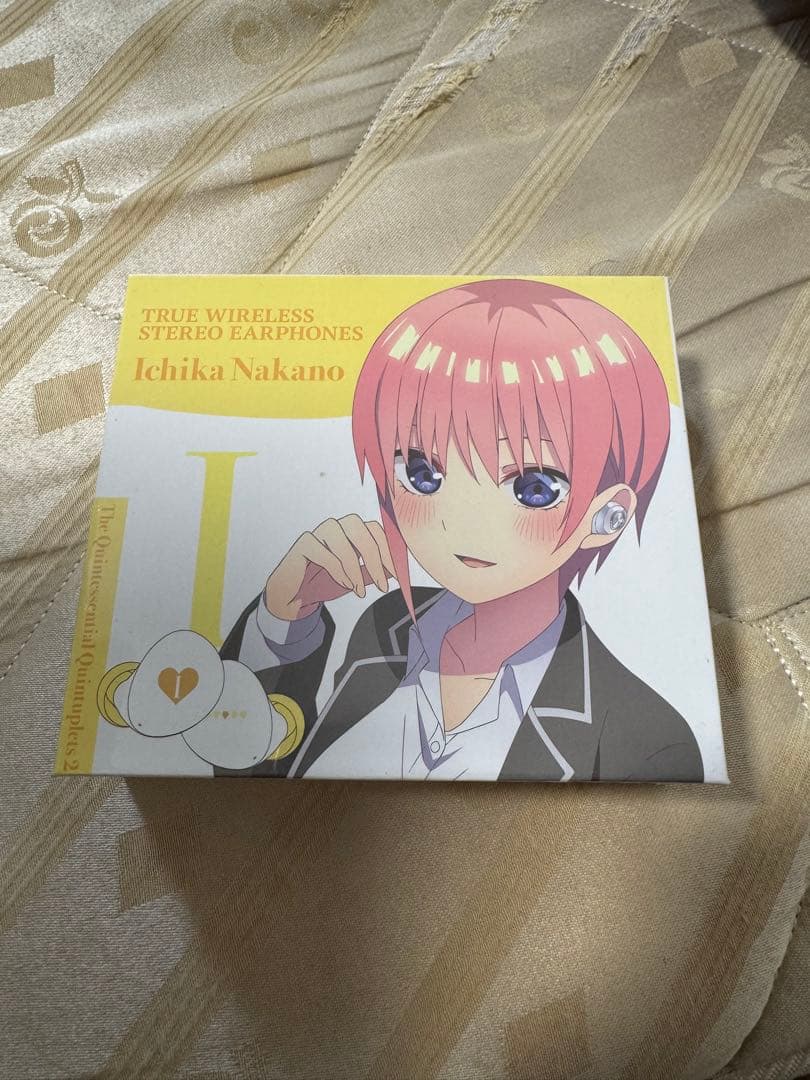 中野一花 ワイヤレスイヤフォン