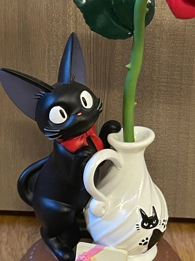 魔女の宅急便 ジジ　廃盤　2022年カレンダー 一輪のバラ