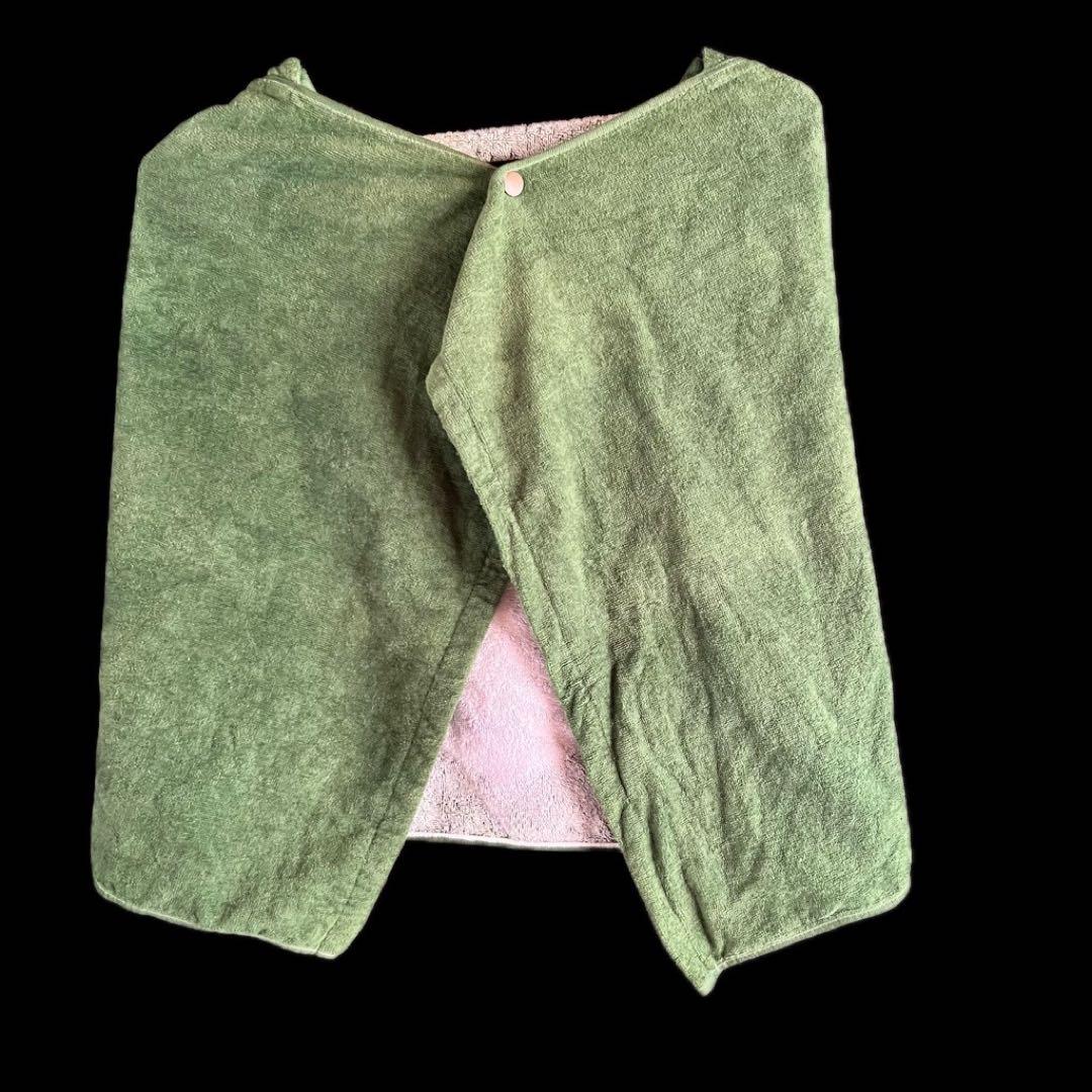 【匿名配送 送料無料】 進撃の巨人 USJ フード付きタオル 調査兵団