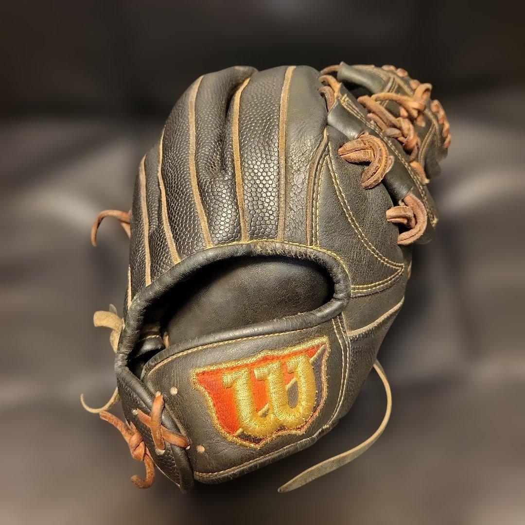 野球　グローブ　硬式用　ウィルソンスタッフ　内野手用　右利き　dual