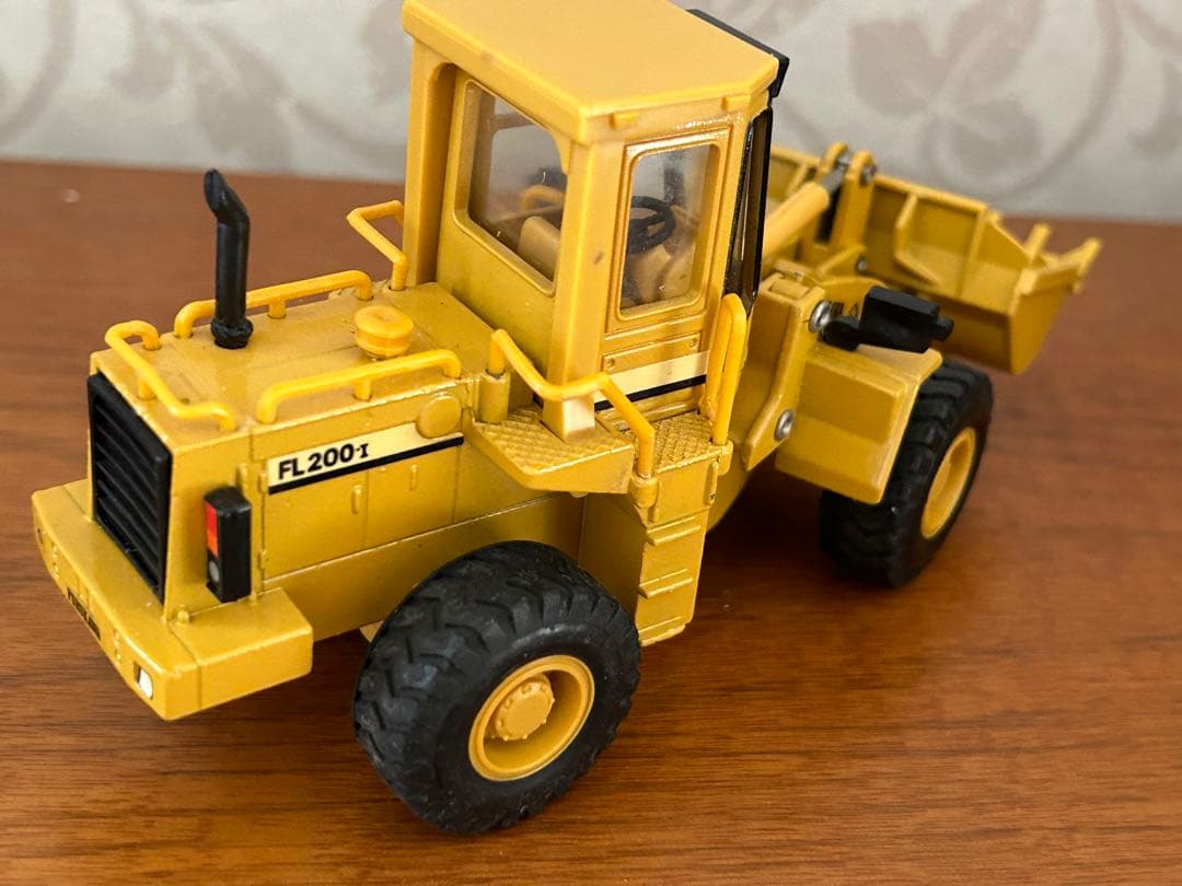 古河機械金属ホイールローダーFL200-I新品 ミニチュア