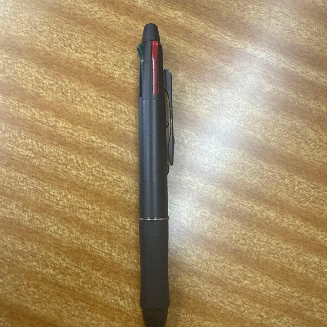 スリムデザイン ボールペン 黒