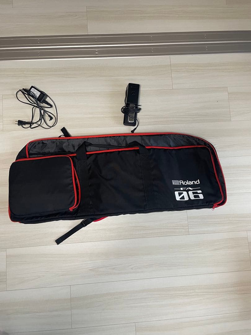 【値下げ可能】Roland FA-06 シンセサイザー 61鍵