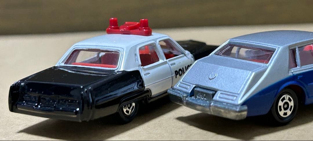 トミカ キャデラック フリートウッド ブローアム キャデラックセビル 2台セット