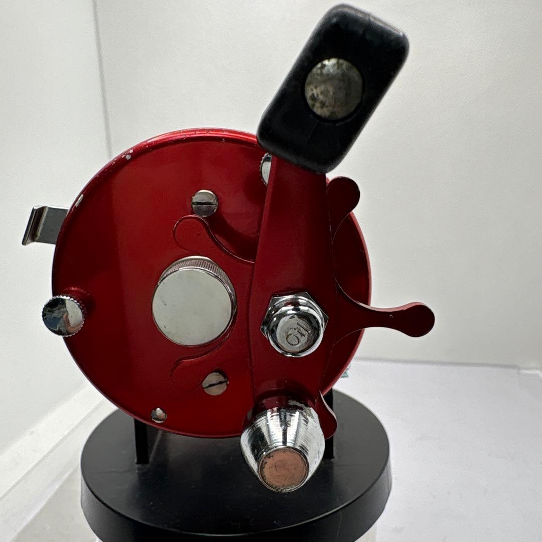 ABU Ambassadeur 6000 ベイトリール 赤