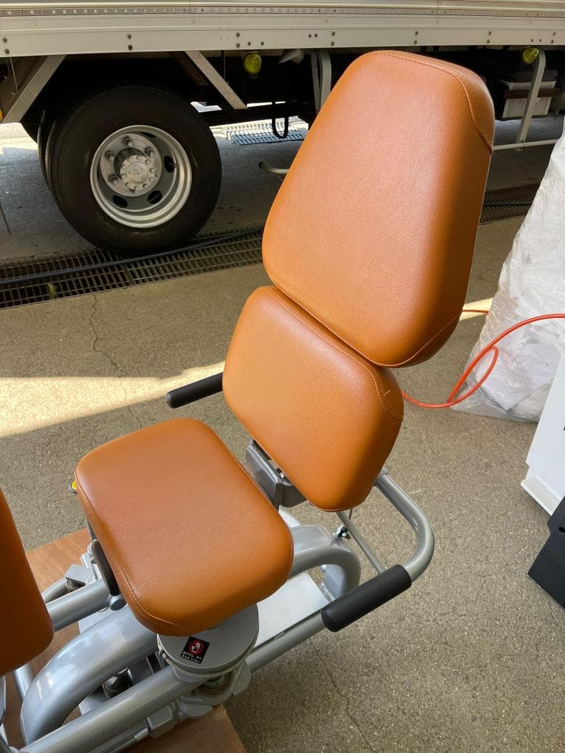 FUNASIS製　レッグ アダクション＆アブダクション　ジム用