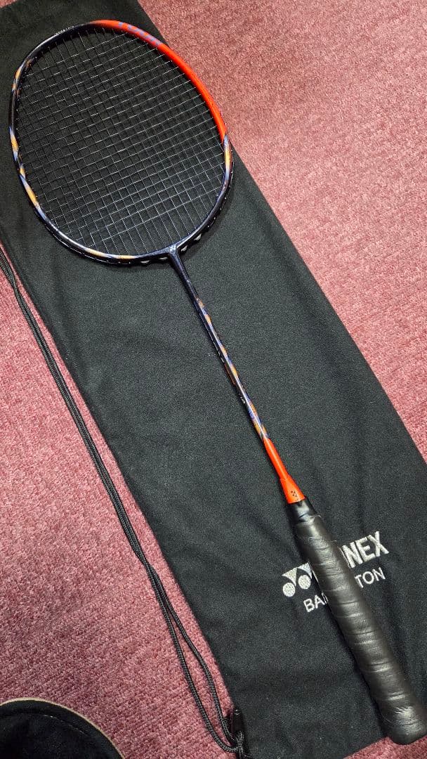 バドミントンのラケット