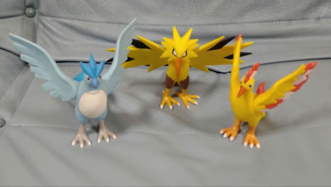 フリーザー　サンダー　ファイヤー　フィギュア