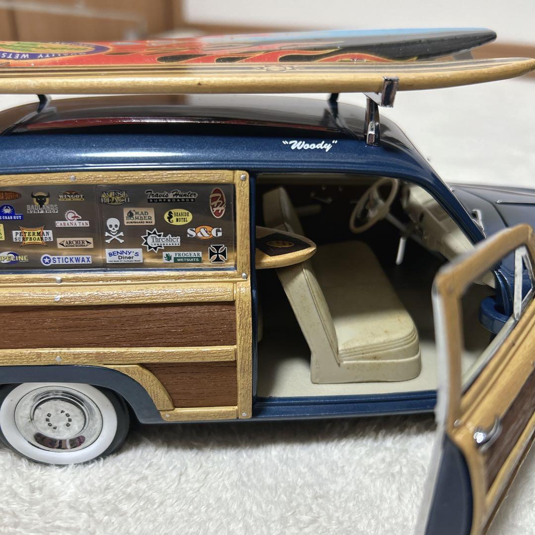 美品 フォード ウッディーワゴン 1/18 1949 モーターシティクラシクス