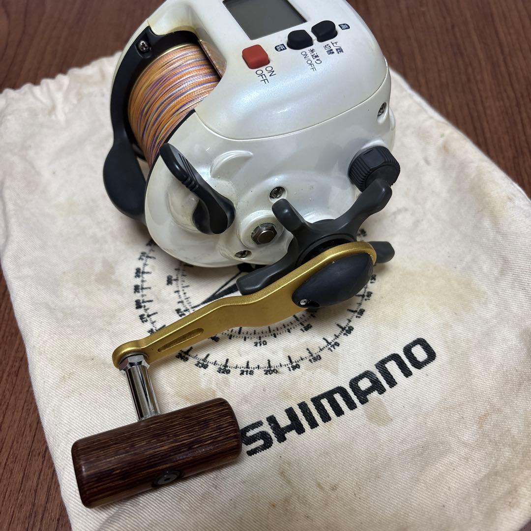 リール SHIMANO 3000R
