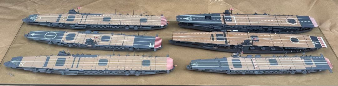 TYPE-B 戦艦、空母プラモデル　完成品　ガラスショーケース付き！