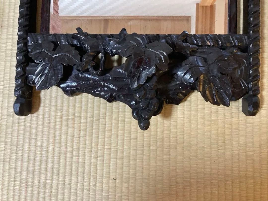 送料込　西洋アンティーク 木製ミラー 鹿と葡萄の装飾