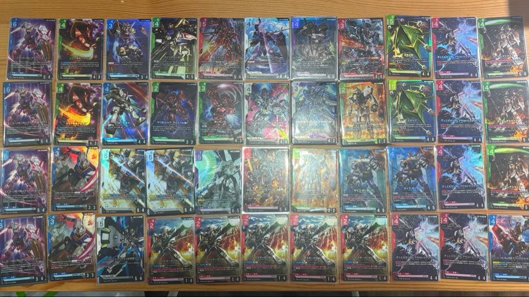 ガンダムカードゲーム　引退　パラレル35枚　LR48枚　R40枚　その他大量