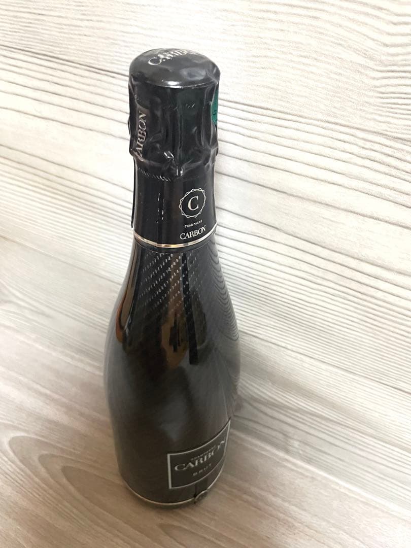 新品　シャンパン　カーボン　ブリュット　ルミナス　フォーミュラーワン公式