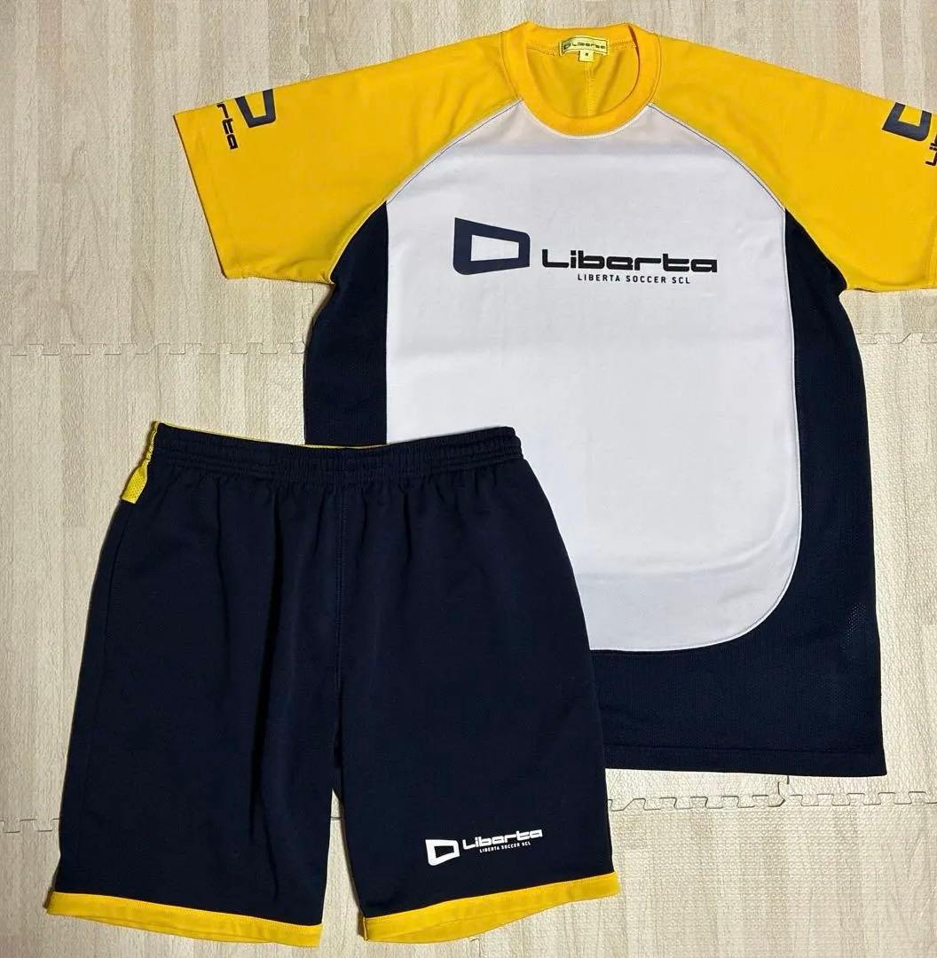 リベルタ ユニフォーム 上下 Mサイズ