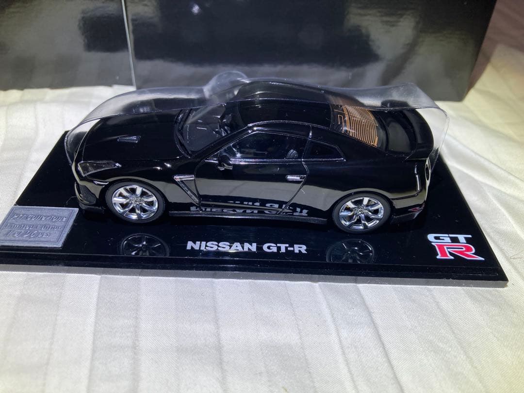京商　Nissan GT-R スーパーブラックR35