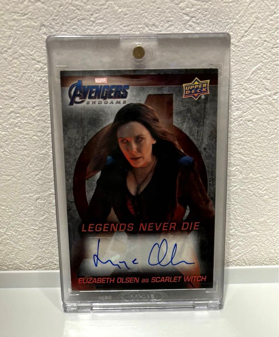 アベンジャーズエンドゲーム エリザベスオルセン UPPERDECK サインカード