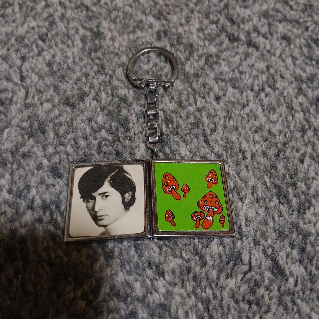 二つ折りキーホルダー 写真付き