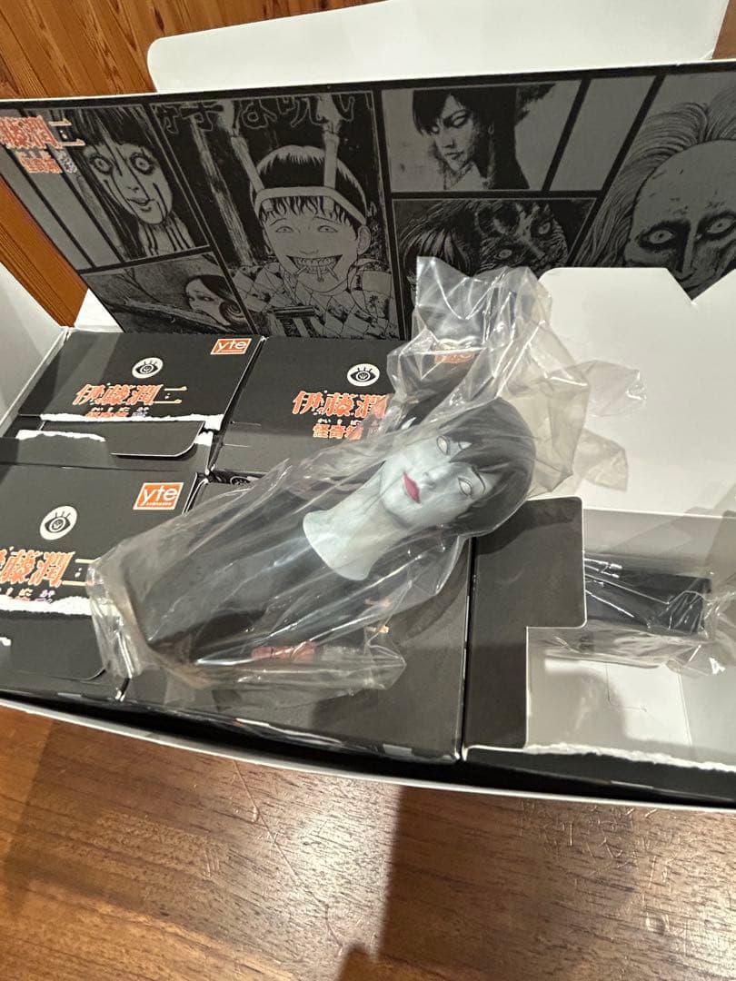 伊藤潤二 怪奇箱と怪奇箱・彩　フィギュアセット