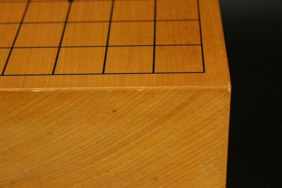 囲碁 碁盤 本榧 良木目 足付 総高26.8cm 厚み15cm 良品(A267)