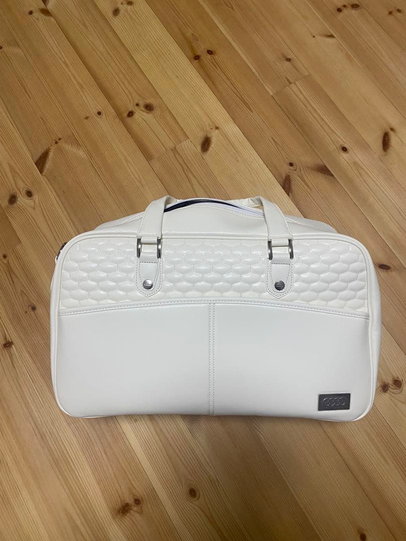 アウディAudiボストンバッグ
