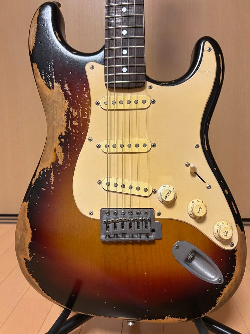 ノーブランド　ストラトキャスタータイプ