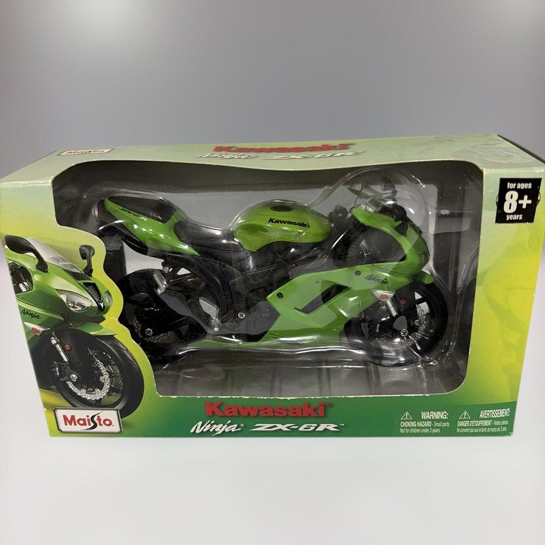 Kawasaki ZX-6R 、ZX-6RR 各1台 ハンドタオル、消しゴム