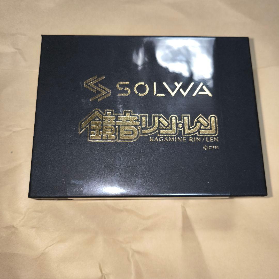 鏡音リン 本革L字ファスナー長財布 缶バッジ付き 　リバイバル