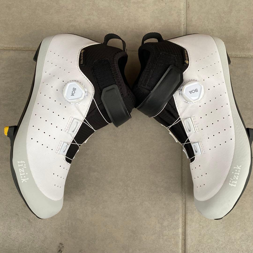 フィジーク　Fizik Tempo ARTICA GTX 42.5