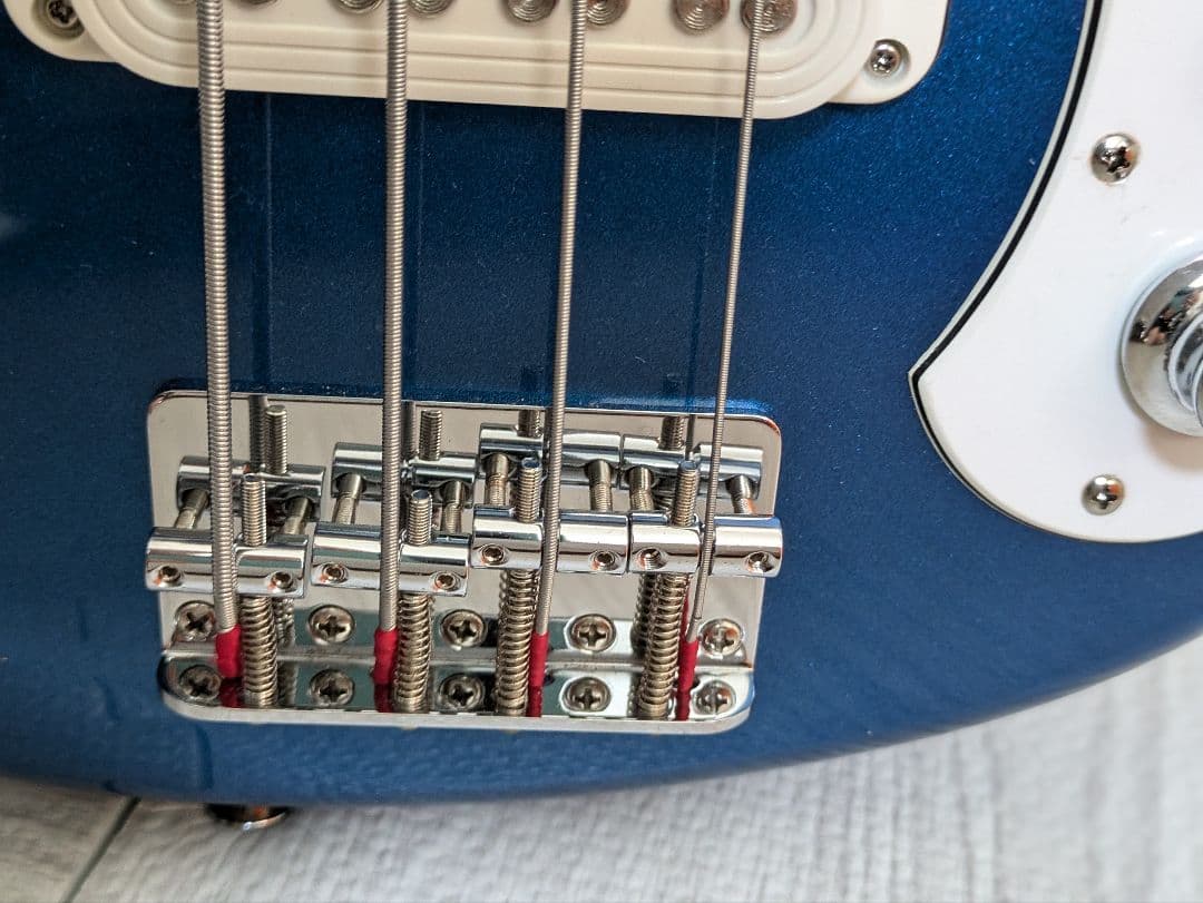 YAMAHA ヤマハ　SBV550 エレキギター　ブルー　動作未確認