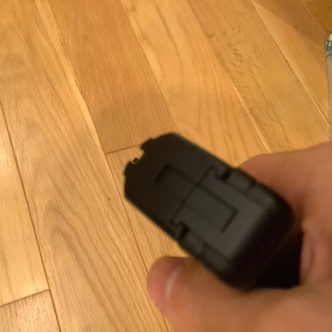 東京マルイ　LCP ホルスターと拡張マガジン付き