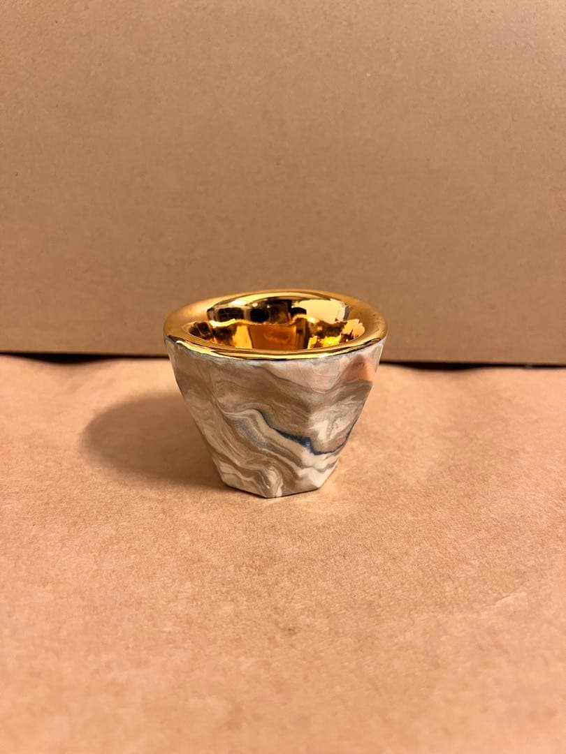 今村能章さんカップ、比嘉奈津子さんグラスなど