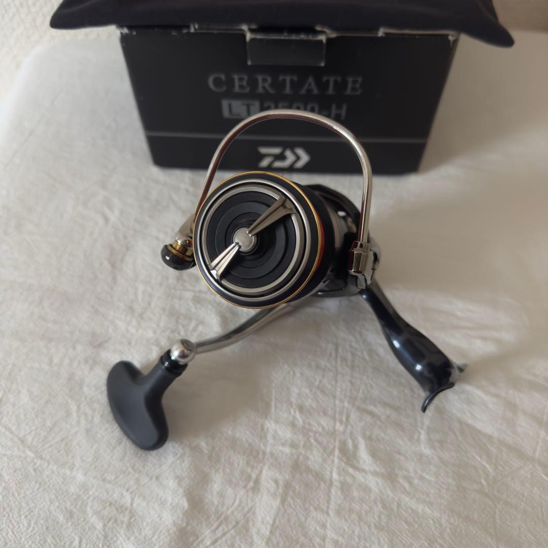 Daiwa 19CERTATE LT2500-H スピニングリール