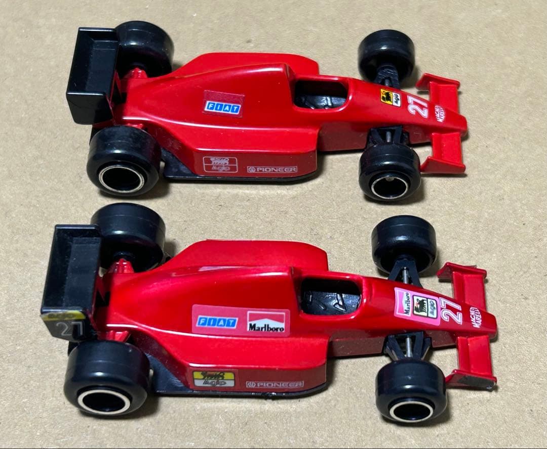 トミカ フェラーリ F1 日本製 中国製 2台セット