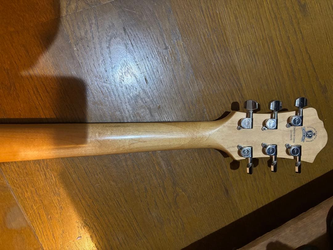 B.C Rich モッキンバード