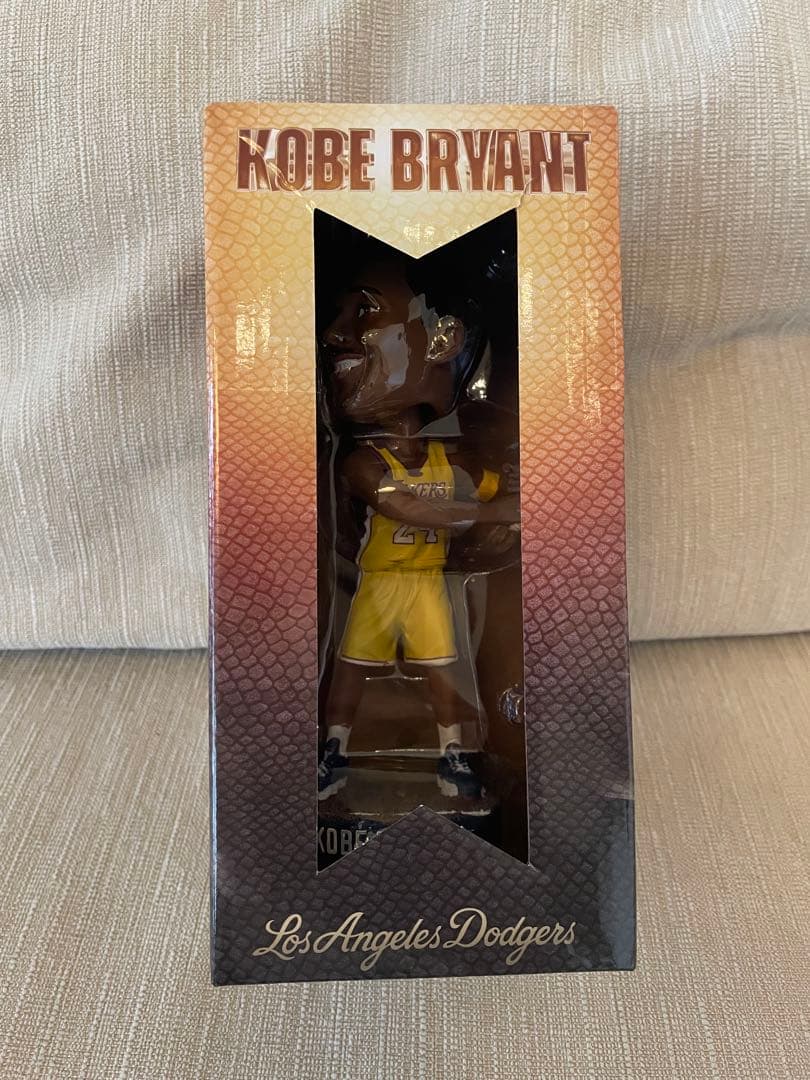 【限定】Kobe Bryant Bobblehead フィギュア