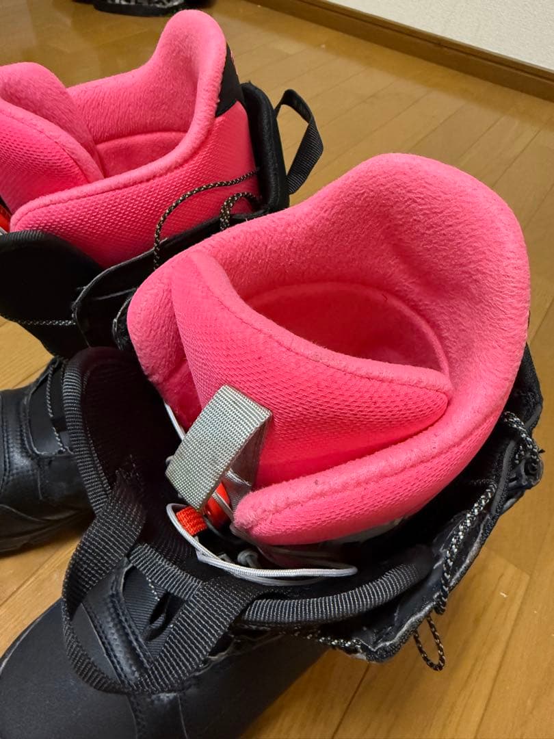 美品 BURTON スノーボードブーツ MOTO ブラック/ピンク 29cm