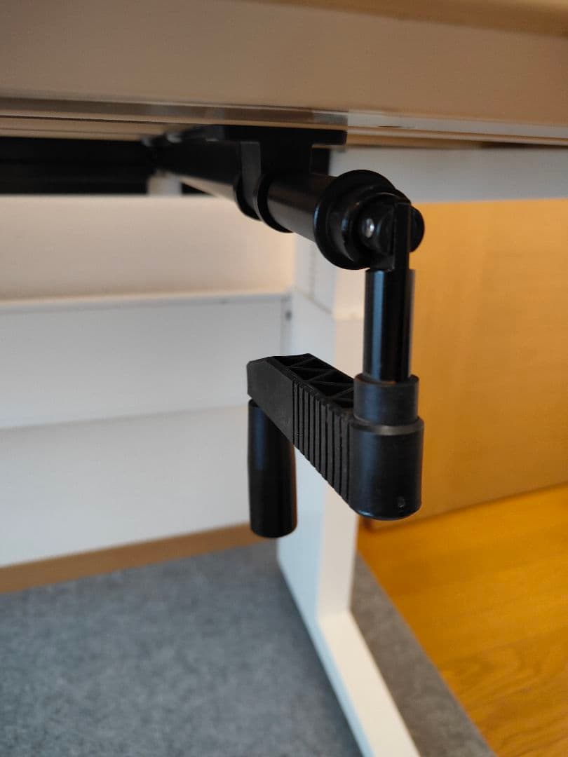 okamura オフィスデスク ナチュラルウッド　手動昇降式